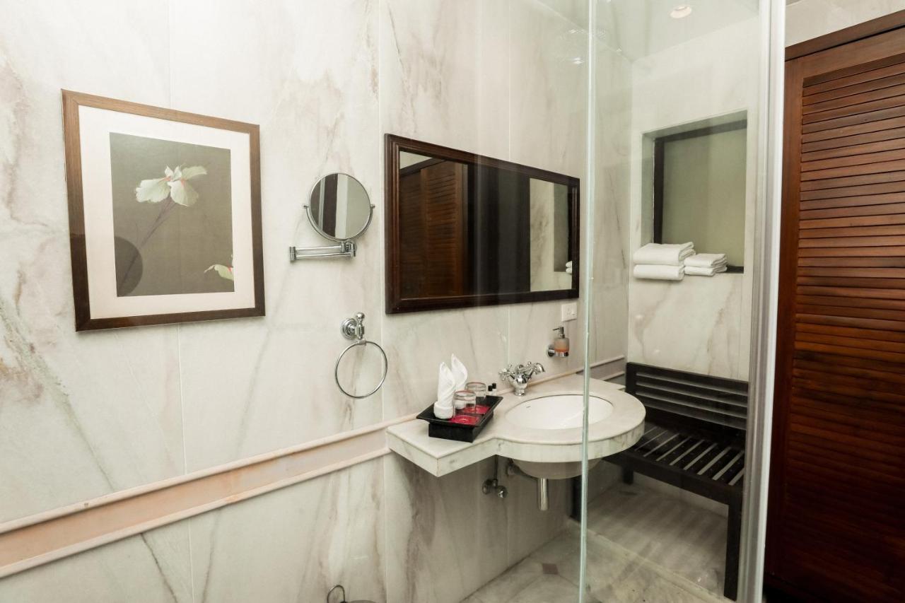 Saptapuri By Royal Orchid Hotels Limited Varanasi Luaran gambar