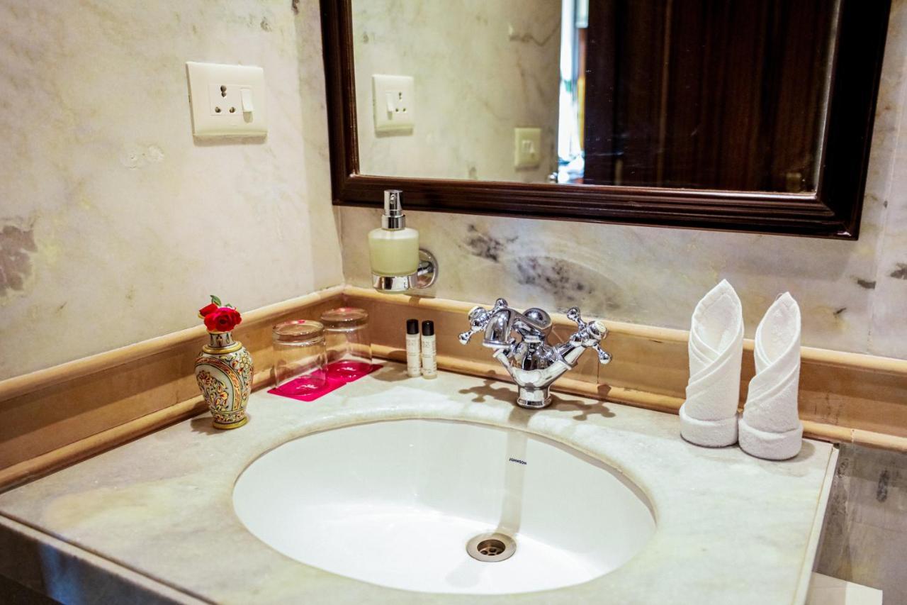 Saptapuri By Royal Orchid Hotels Limited Varanasi Luaran gambar